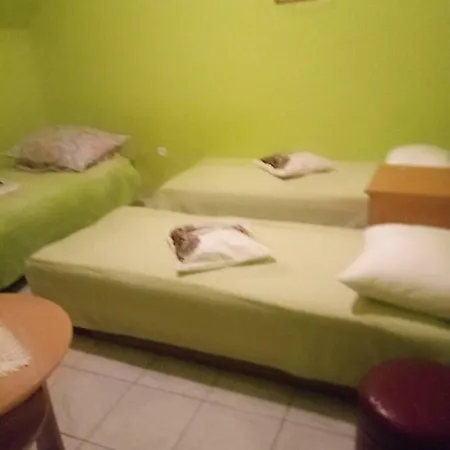 Alehandra Bed & Breakfast *