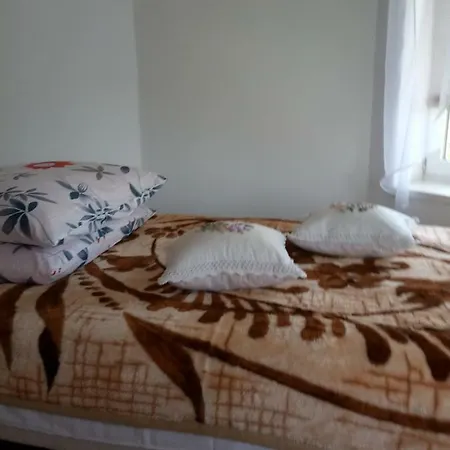 Alehandra Bed & Breakfast *